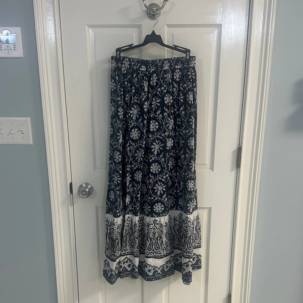 Sue Sartor 2 piece shirt and skirt - Picture 3 of 4